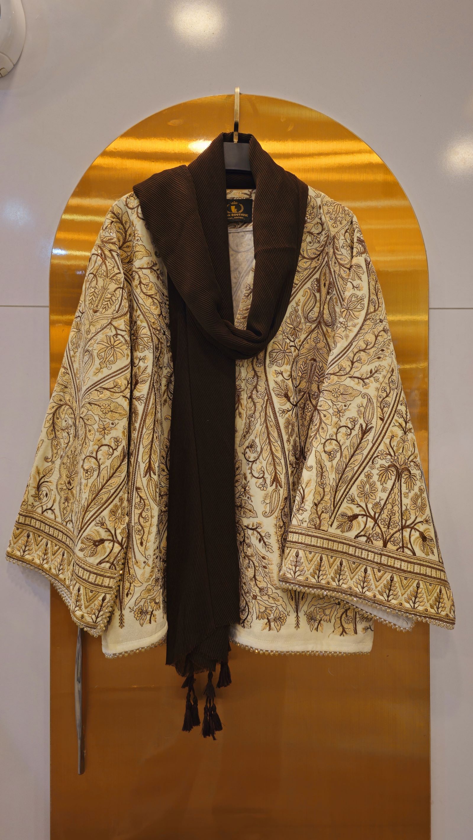 کت مخمل سوزن دوزی اشرافی